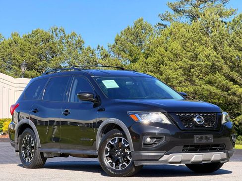Used 2019 Nissan Pathfinder SV w/ Rock Creek Edition FWD image 5