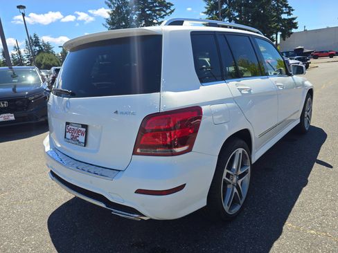 Used 2013 Mercedes-Benz GLK 350 4MATIC image 3