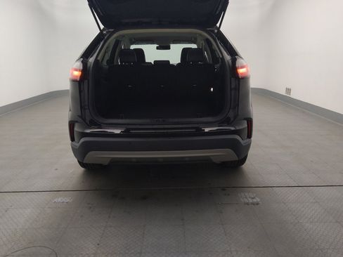 Used 2023 Ford Edge SEL image 29