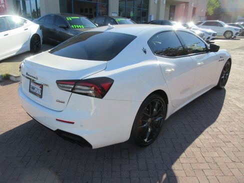 Used 2023 Maserati Ghibli Modena Q4 image 4