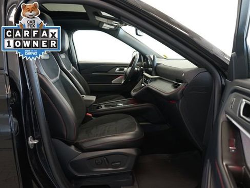 Used 2025 Ford Explorer ST image 36