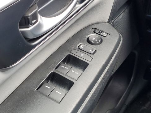 Certified 2018 Honda CR-V EX-L image 17