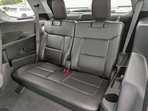 Used 2022 Ford Explorer XLT w/ Equipment Group 202A RWD image 14