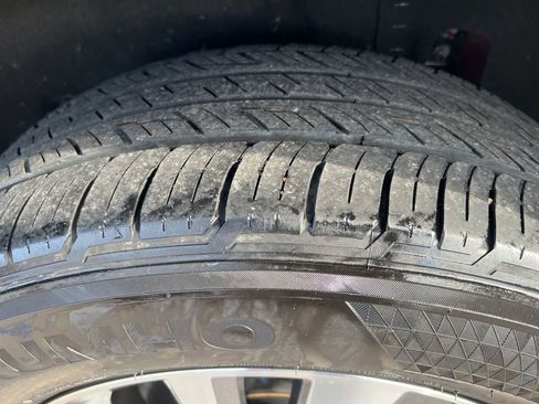 Certified 2024 Nissan Pathfinder SL image 45