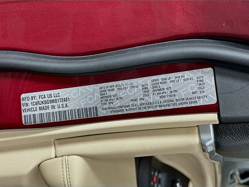 Used 2021 Jeep Grand Cherokee L Limited image 12