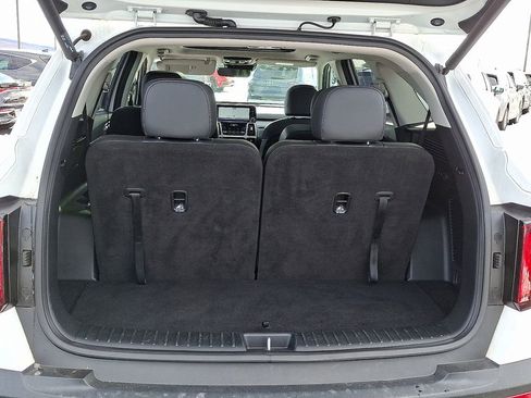 Certified 2023 Kia Sorento X-Line EX image 30