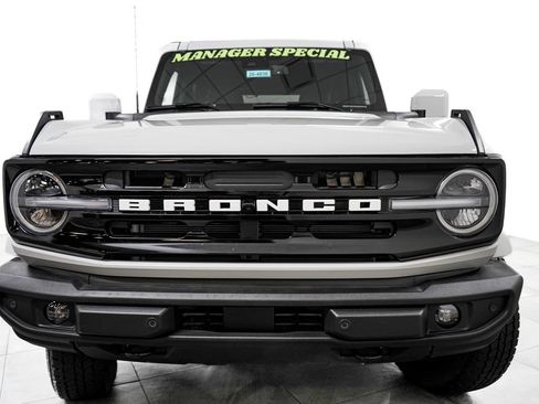 New 2026 Ford Bronco Outer Banks AWD/4WD image 3