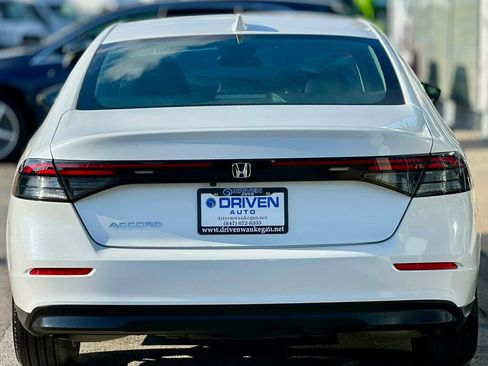 Used 2024 Honda Accord EX image 4