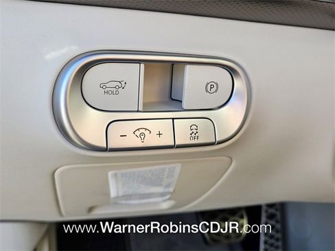 Used 2024 Genesis GV60 Performance image 31