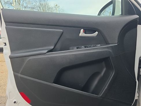 Used 2014 Kia Sportage LX image 13