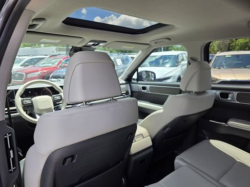 Used 2025 Hyundai Santa Fe Limited FWD image 17