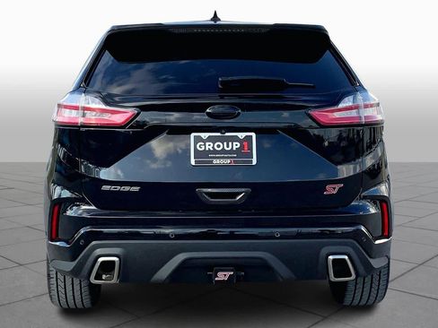Used 2019 Ford Edge ST w/ Equipment Group 401A image 4