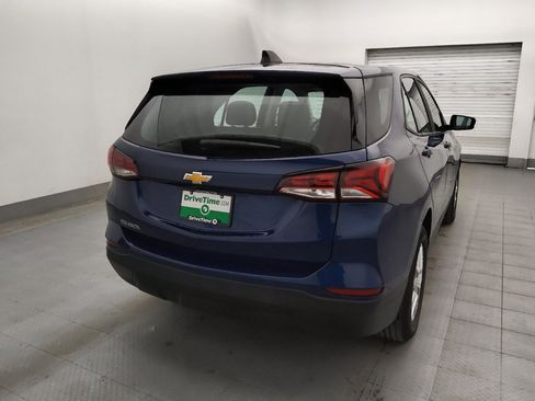 Used 2022 Chevrolet Equinox LS image 9