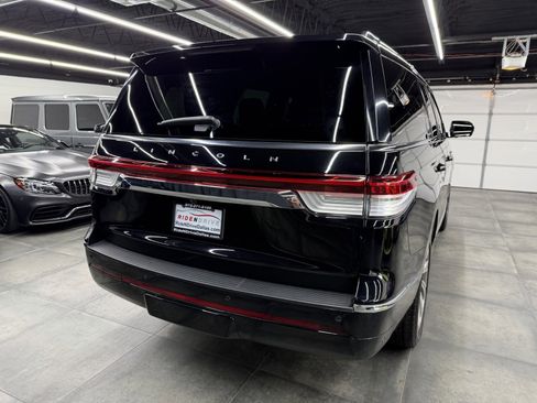 Used 2023 Lincoln Navigator Reserve image 6