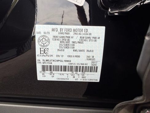 Used 2023 Lincoln Aviator Reserve w/ Equipment Group 201A AWD/4WD image 19