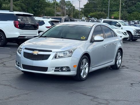 Used 2014 Chevrolet Cruze LT w/ Enhanced Safety Package FWD image 2