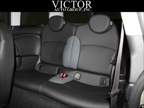 Used 2009 MINI Cooper Clubman Hardtop FWD image 24