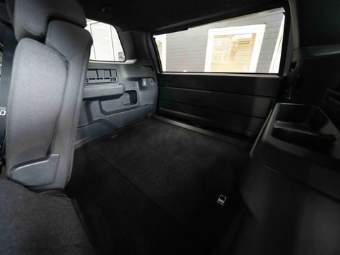 Used 2025 Toyota 4Runner SR5 AWD/4WD image 24