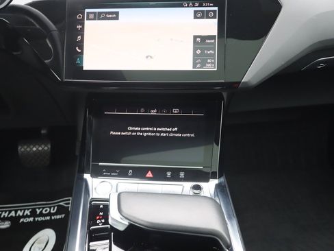 Used 2020 Audi e-tron Premium Plus image 11