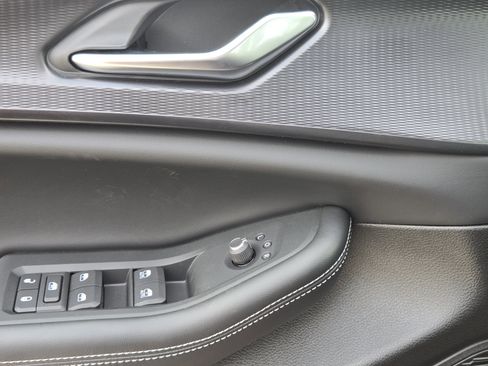 New 2025 Jeep Grand Cherokee L Altitude image 18