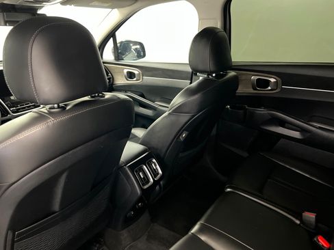 Used 2023 Kia Sorento S AWD/4WD image 20
