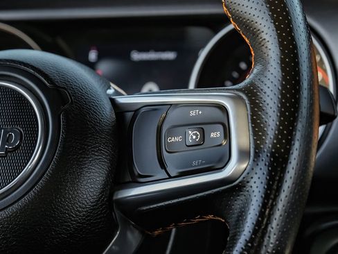 Used 2021 Jeep Gladiator Mojave image 15