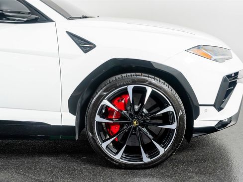 Used 2023 Lamborghini Urus S AWD/4WD image 6