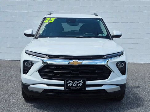 Used 2025 Chevrolet TrailBlazer LT AWD/4WD image 12