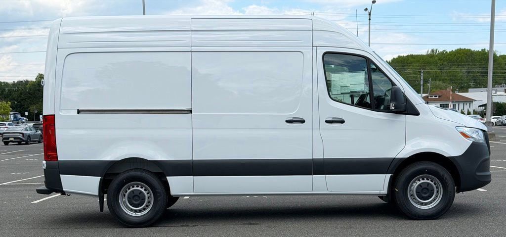 New 2026 Mercedes-Benz Sprinter 2500 image 2