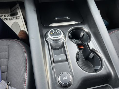 Used 2025 Ford Explorer ST-Line w/ ST-Line Street Pack image 25