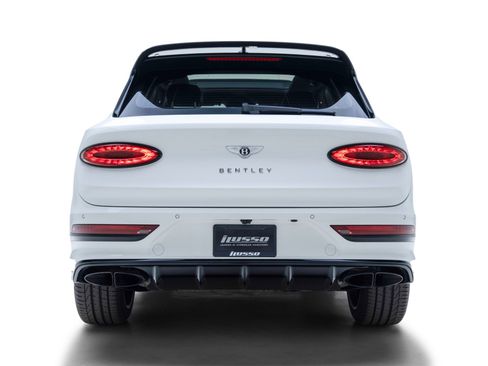 Used 2022 Bentley Bentayga AWD/4WD image 5