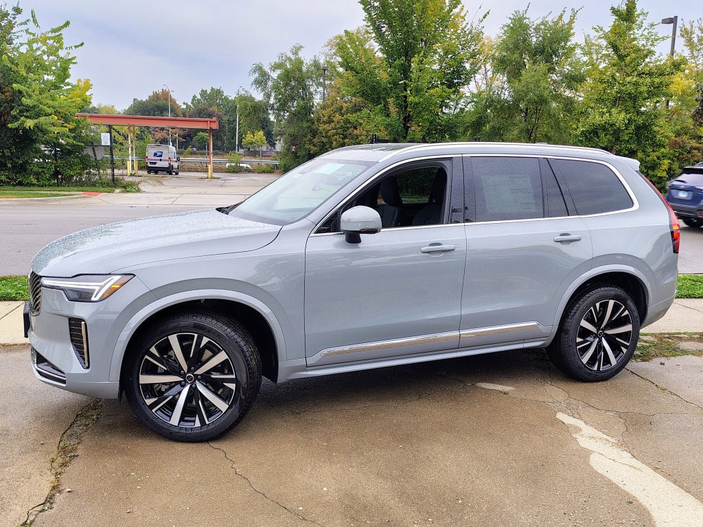 New 2027 Volvo XC90 B5 Core AWD/4WD image 3