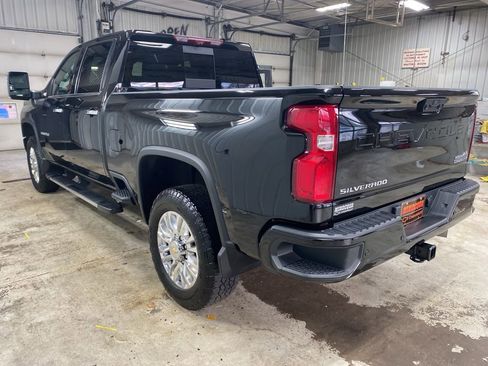 Certified 2023 Chevrolet Silverado 3500 High Country w/ Z71 Off-Road Package image 9