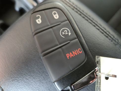 Used 2023 Jeep Compass Limited AWD/4WD image 22