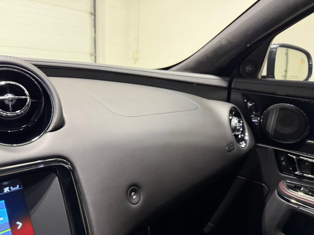 Used 2016 Jaguar XJ RWD image 22