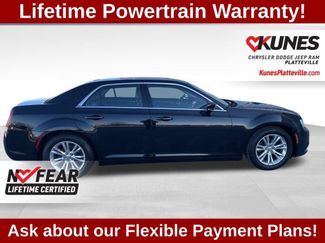 Used 2021 Chrysler 300 Touring L video 2