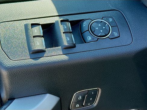 Used 2019 Ford F150 Lariat w/ Equipment Group 502A Luxury image 21