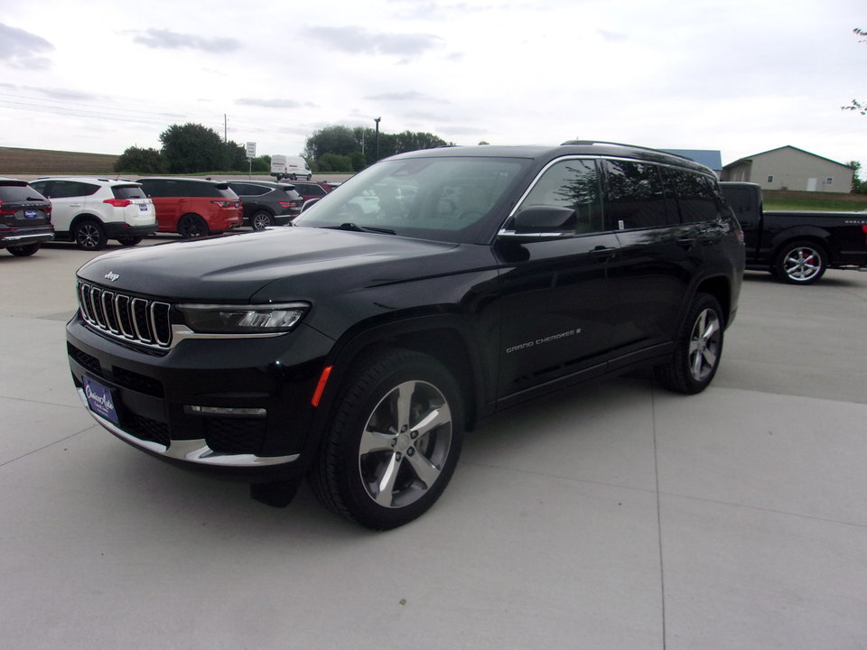 Used 2022 Jeep Grand Cherokee L Limited AWD/4WD image 7
