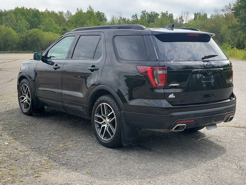 Used 2017 Ford Explorer Sport w/ Equipment Group 401A AWD/4WD image 7