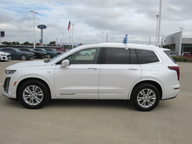Used 2025 Cadillac XT6 Luxury FWD image 4