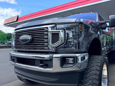 Used 2021 Ford F350 Lariat w/ Lariat Value Package AWD/4WD image 18