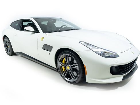 Certified 2018 Ferrari GTC4Lusso image 11