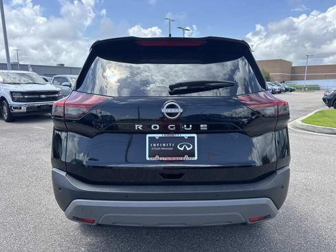 Used 2023 Nissan Rogue S FWD image 6