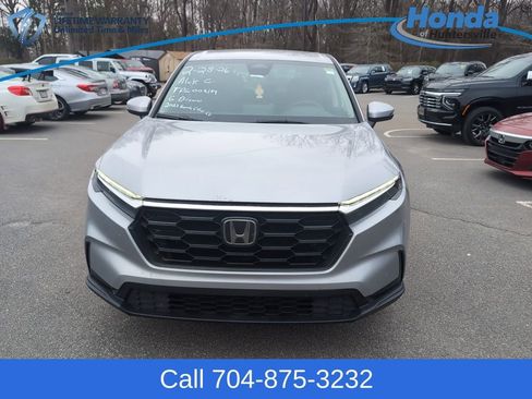 Used 2023 Honda CR-V LX image 2