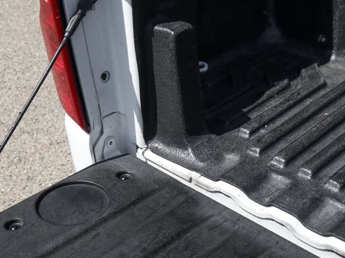 Used 2019 Chevrolet Silverado 1500 LT w/ All-Star Edition AWD/4WD image 8