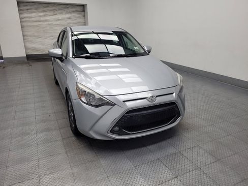 Used 2019 Toyota Yaris LE FWD image 14
