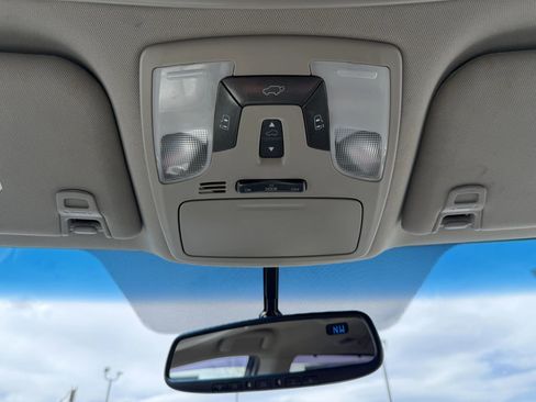 Used 2016 Toyota Sienna XLE image 26