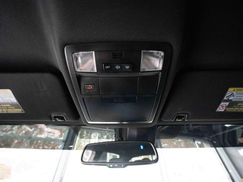 Used 2023 Toyota Tacoma TRD Sport w/ Advanced Technology Package image 18