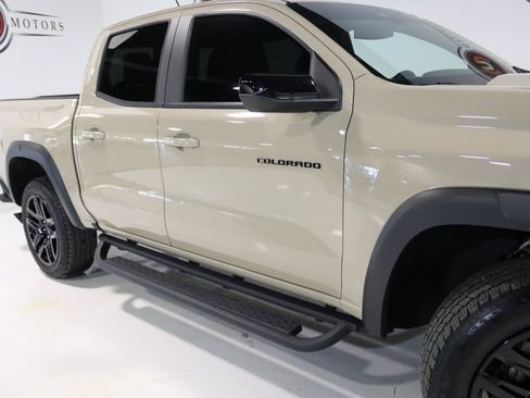 Used 2024 Chevrolet Colorado Z71 w/ Z71 Convenience Package 2 image 76