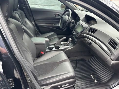Used 2019 Acura ILX image 12